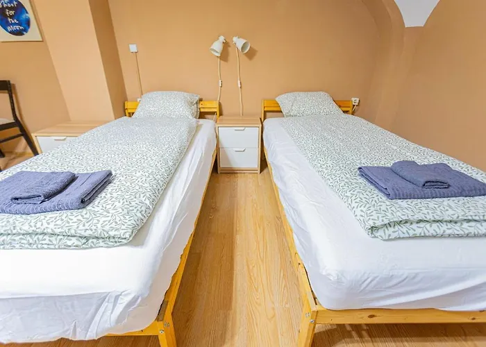 Quiet On The Danube River Apartman Budapest