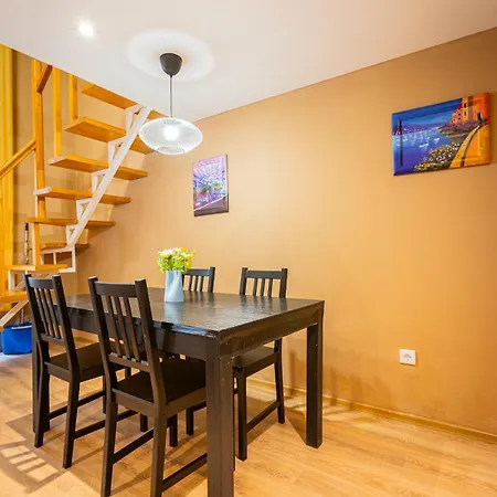Apartment Quiet On The Danube River