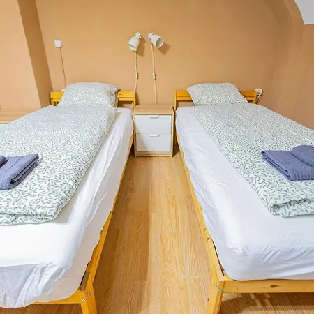 Quiet On The Danube River Apartment Budapest
